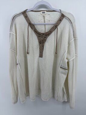 BKE long sleeve waffle shirt size MEDIUM